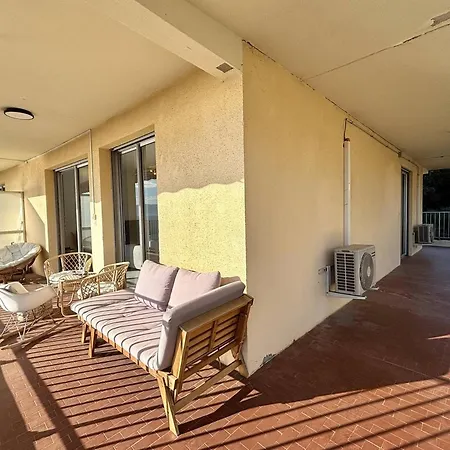 Daire 2 Pieces Avec Terrasse Proche Plages Et Parking A Ajaccio - Fr-1-61-650
